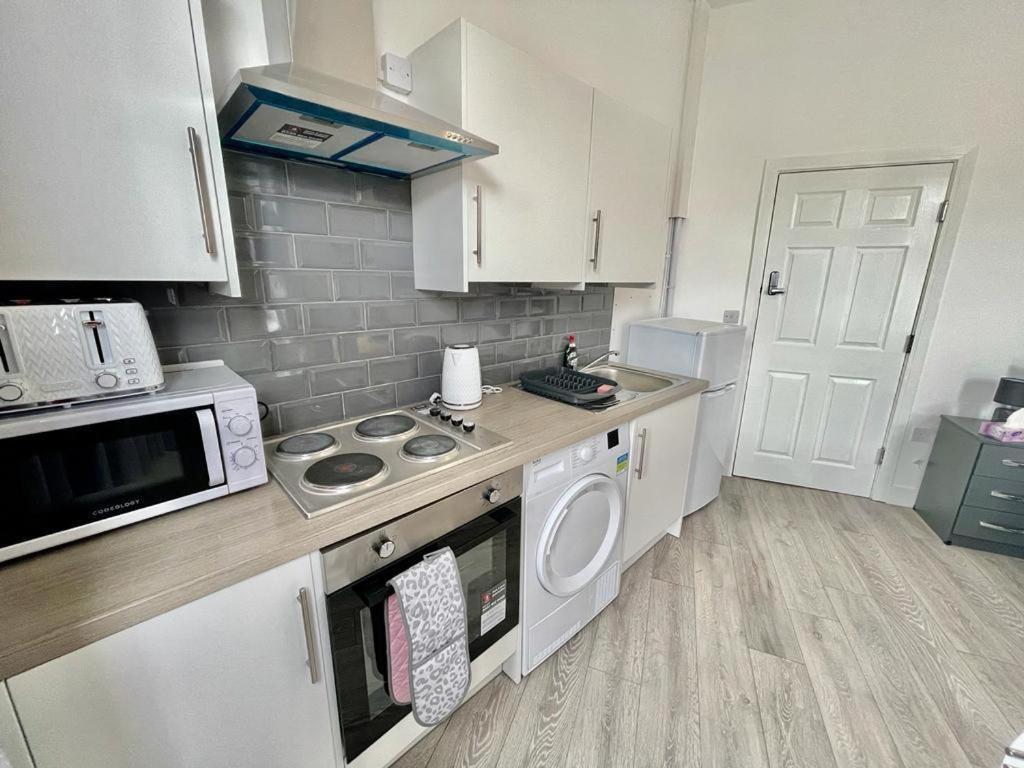 Cheerful 1 Bed Apartment Cardiff City Centre - Penarth Rd Luaran gambar