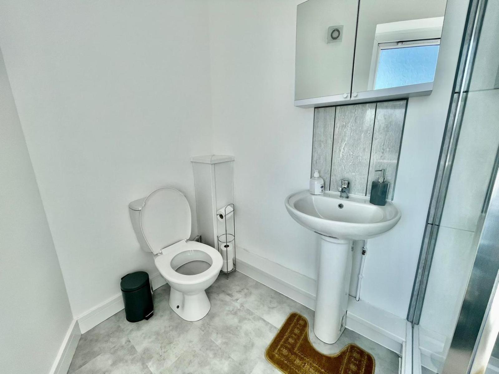 Cheerful 1 Bed Apartment Cardiff City Centre - Penarth Rd Bilik gambar