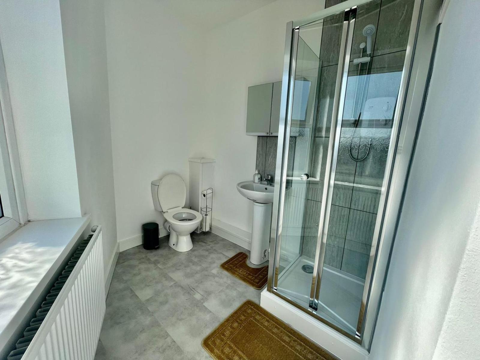 Cheerful 1 Bed Apartment Cardiff City Centre - Penarth Rd Bilik gambar