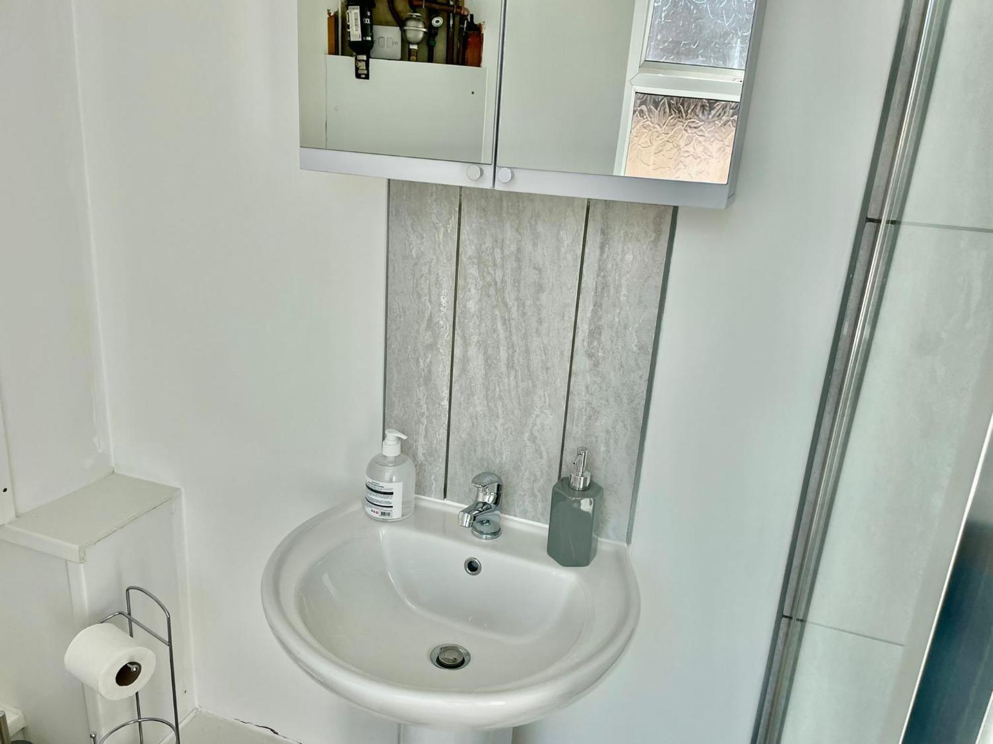 Cheerful 1 Bed Apartment Cardiff City Centre - Penarth Rd Bilik gambar